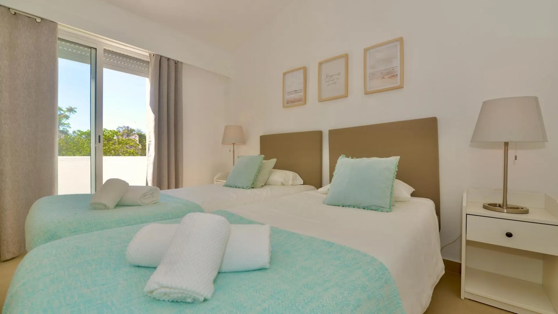 Villa Cove - Villa In Complex Only 5 Minutes From The Marina Of Vilamoura Quarteira 0*,  Portugal