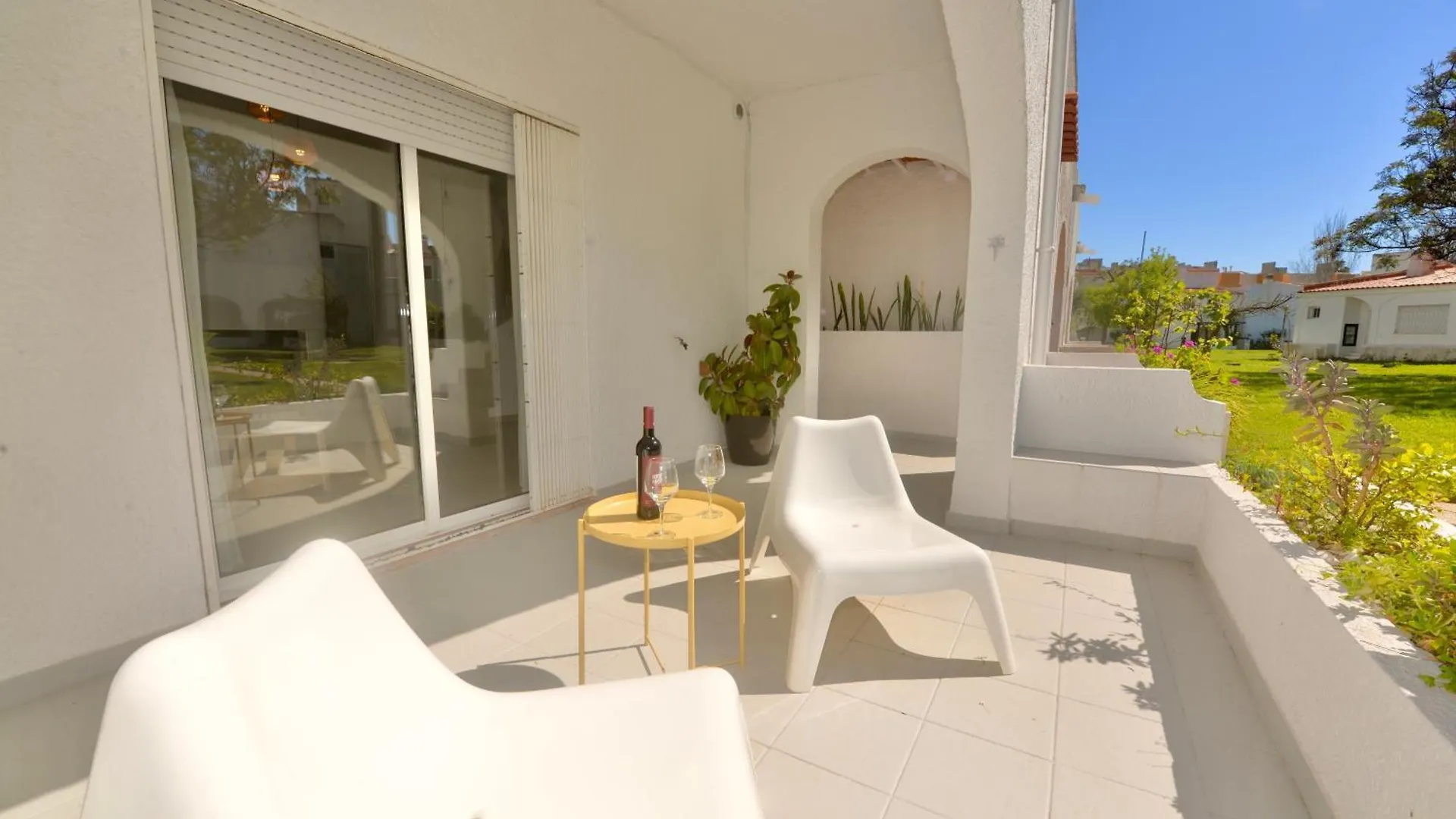 Villa Cove - Villa In Complex Only 5 Minutes From The Marina Of Vilamoura Quarteira Portugal