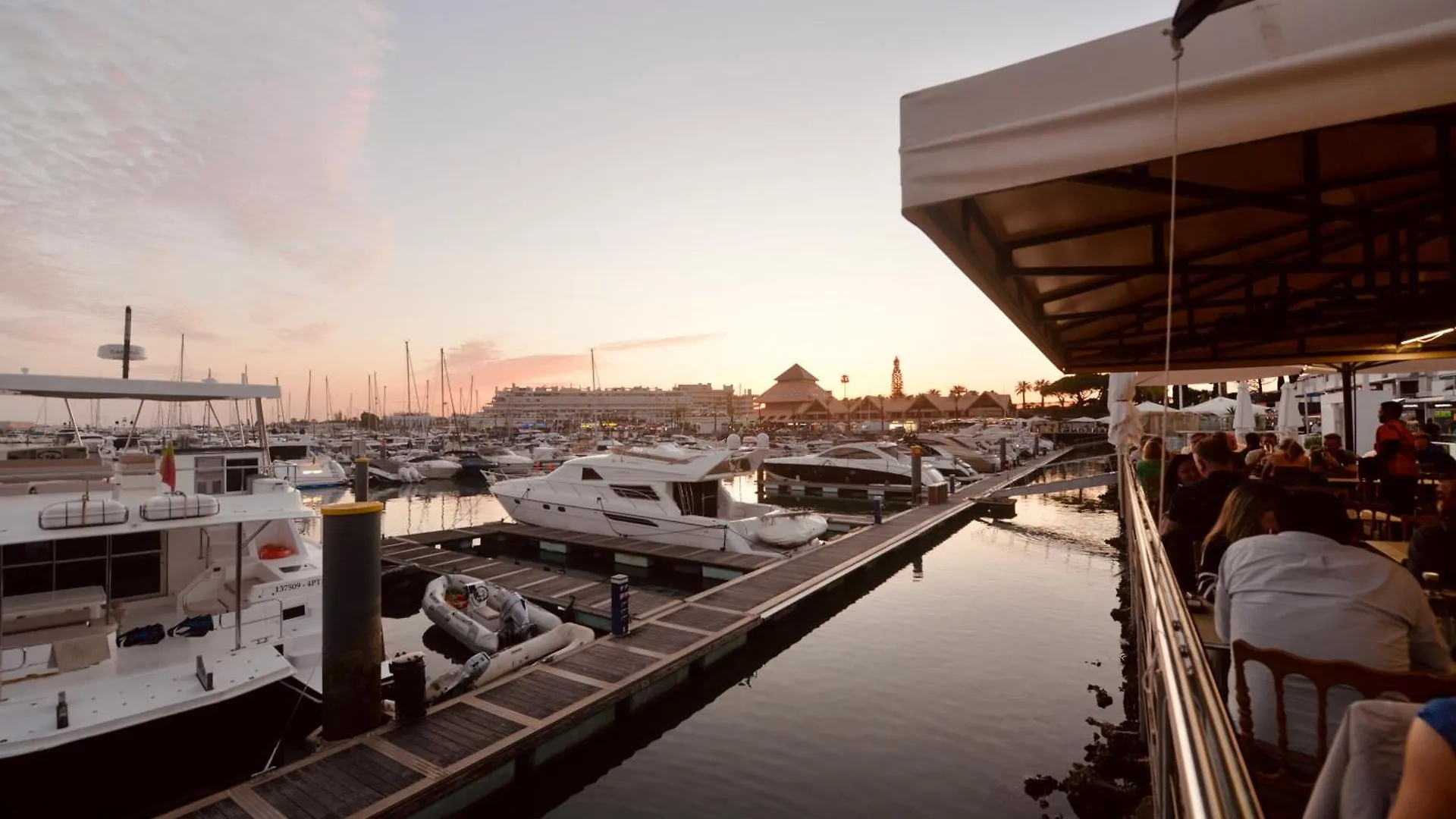 Villa Cove - Villa In Complex Only 5 Minutes From The Marina Of Vilamoura Quarteira Portugal