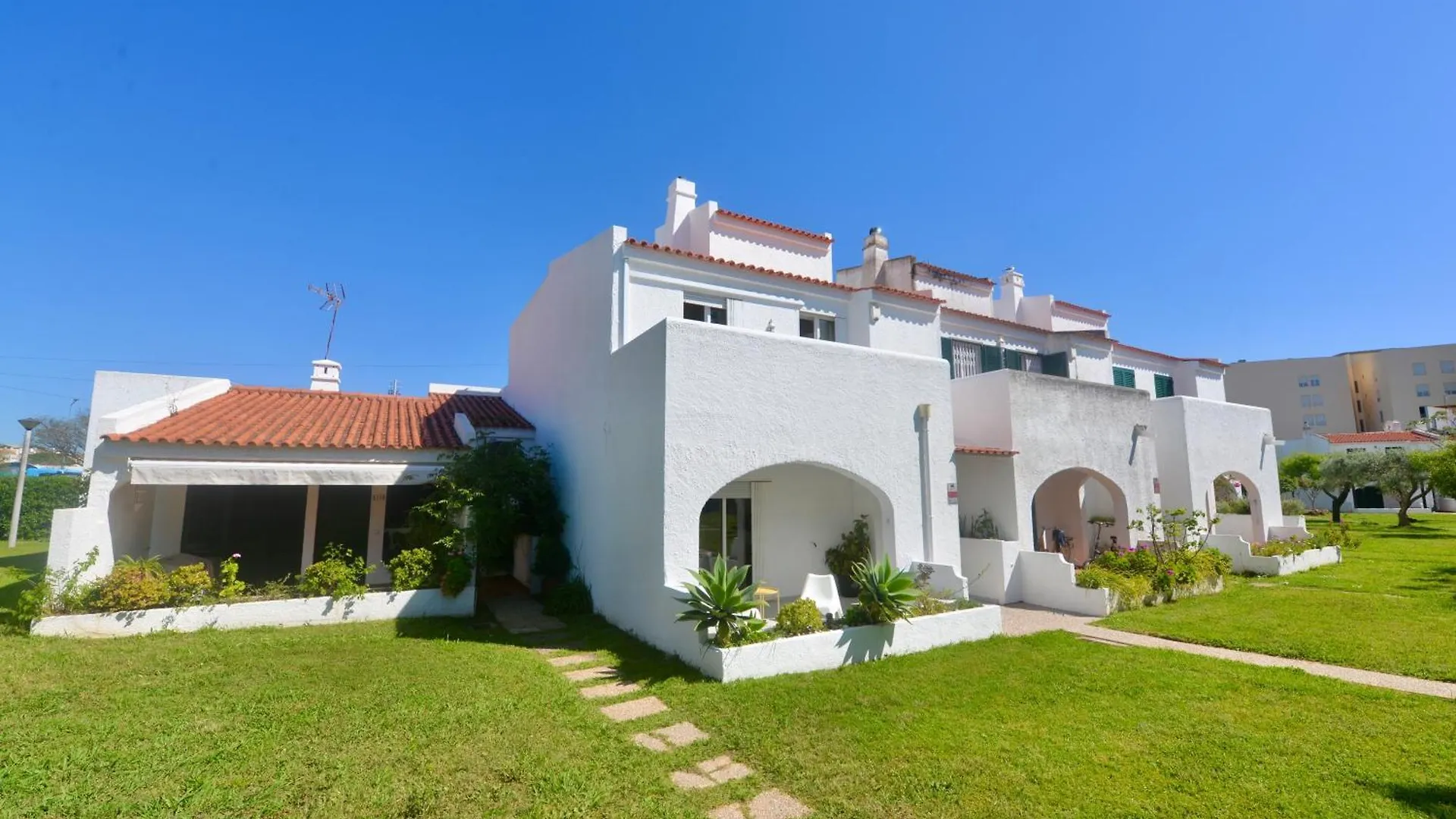 Villa Cove - Villa In Complex Only 5 Minutes From The Marina Of Vilamoura Quarteira 0*,