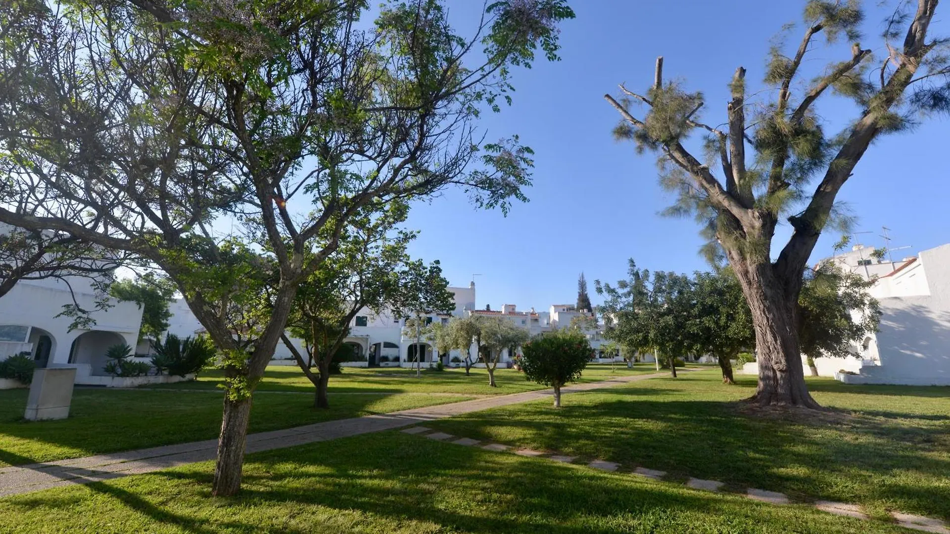 Villa Cove - Villa In Complex Only 5 Minutes From The Marina Of Vilamoura Quarteira