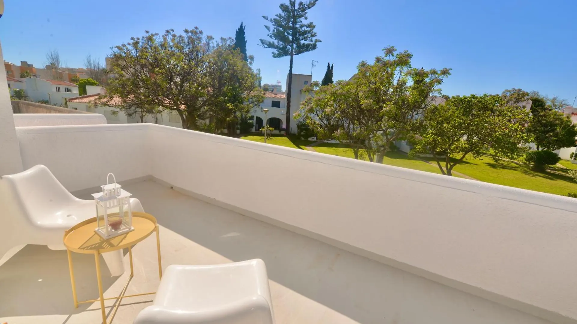 Villa Cove - Villa In Complex Only 5 Minutes From The Marina Of Vilamoura Quarteira